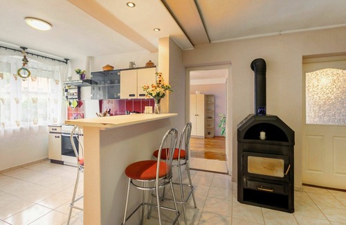 Fonyodliget House | Beautiful private villa for 4 people with WIFI, A/C, TV, terrace and parking