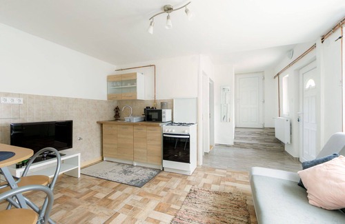 Fonyod House | Beautiful private villa for 3 people with A/C, WIFI, private pool, TV and patio