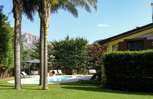 Cinisi Villa | Beautiful private villa for 7 guests with WIFI, A/C, private pool, TV, patio and parking