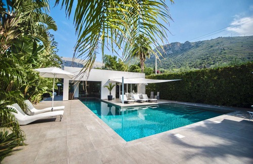 Terrasini Villa | Beautiful private villa for 4 guests with WIFI, A/C, private pool, TV and pets allowed