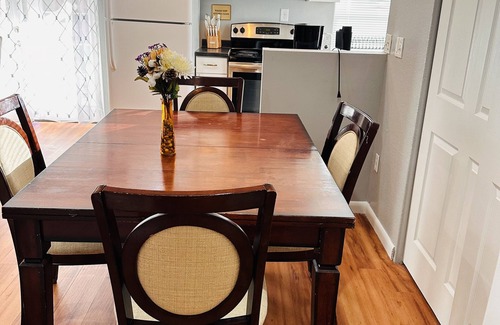 Centennial House | Beautiful, Private Walk-out Basement in Centennial
