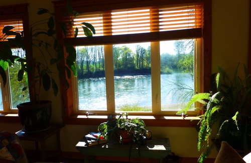 Willamette Valley Apartment | Beautiful, Quiet, Country Setting on Willamette River