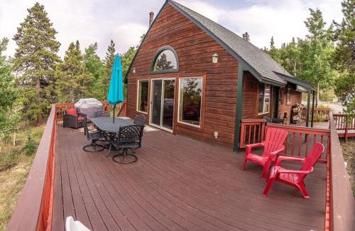 Warm Springs House | Beautiful Relaxing Home in Warm Springs Ranch - Misty Mountain Hideaway