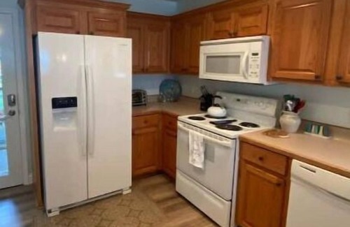 Port St. Joe House | BEAUTIFUL, relaxing, allergy-friendly 1 block from boat ramp, fishing, sunsets!🌅
