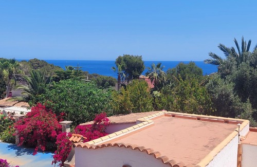 Cala Llombards Ski Chalet | Beautiful, renovated Chalet for 6 pers. with large pool, W-LAN, air conditioning, close to the sea