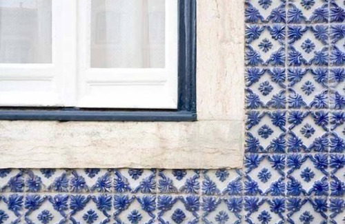 Santos Apartment | Beautiful Renovated Apartment Built Early 1800's In The Embassy Area Of Lisbon
