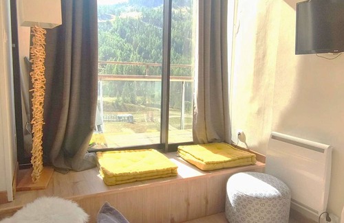Isola Apartment | Beautiful Renovated Apartment at the Foot of the Slopes in Isola 2000