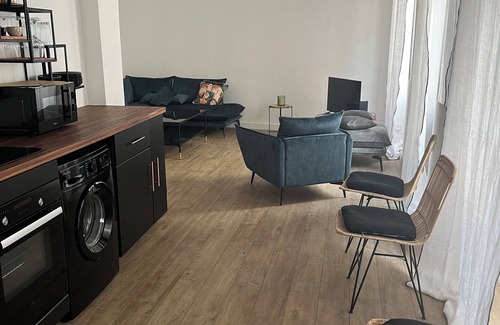 Carpentras Apartment | Beautiful renovated apartment in the heart of Carpentras