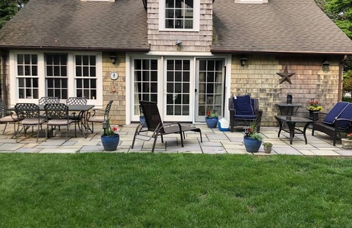South Jamesport House | Beautiful, Renovated Private Beach House, One Block from Bay