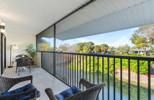 Park Shore House | Beautiful Resort and Sunset Views