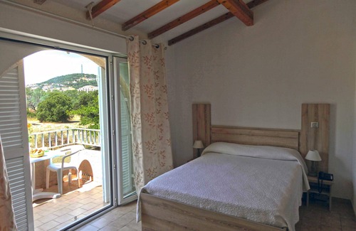 L'Ile-Rousse Resort | Beautiful resort by the sea, veranda or balcony, M3