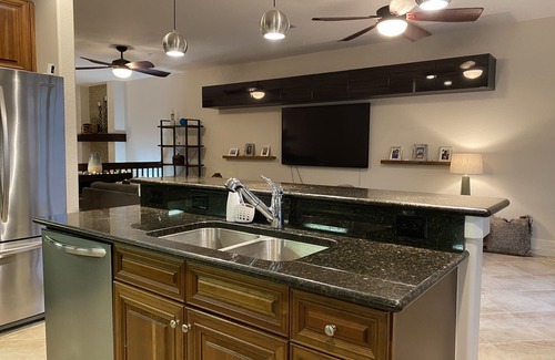 Biggar Condo | Beautiful Resort Condo - Minutes from the beach!