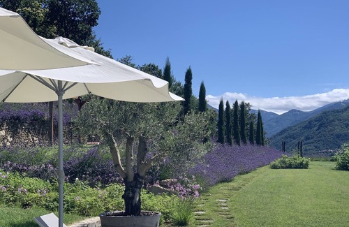 Licciana Nardi Villa | BEAUTIFUL! Restored Farmhouse with infinity pool