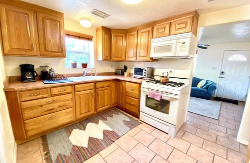 Albuquerque House | Beautiful Retreat Home in The North Valley - 2 miles from Dtwn Albuquerque