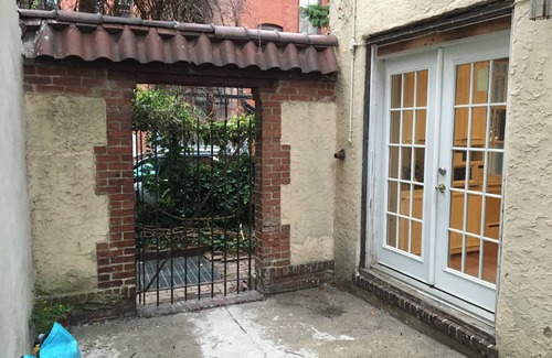 Center City West House | Beautiful Rittenhouse Square House 4 bedroom and 2 baths