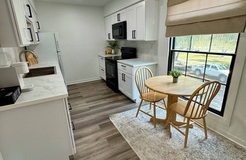 Branford Apartment | Beautiful river front studio with dock and adjacent boat ramp