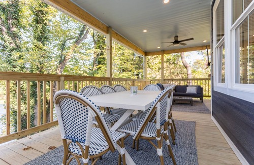 Shenandoah House | Beautiful River Homes Sleeps 24 Hottubs Firepits