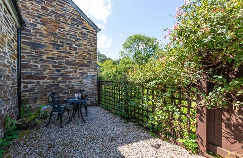 Saltash Cottage | Beautiful, romantic 4* cottage in rural setting with Country Club membership.n