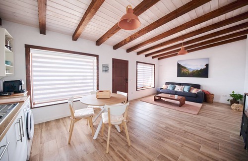 Arafo Cottage | Beautiful Rural House in Ecological Vineyard with Jacuzzi.