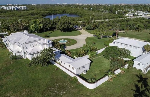 Key West House | BEAUTIFUL SANCTUARY PRIVATE ISLAND CONNECTED BY BRIDGE TO KEY WEST