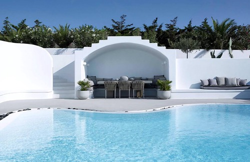Exo Gialos Villa | Beautiful Santorini Villa | 2 Bedrooms | Greta Villa | Private Pool & Close to.