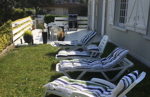 Le Home Villa | Beautiful sea view villa 50m from the beach at Le Home