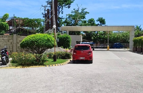 Lapu-Lapu Condo | Beautiful seaside view and refreshing air.