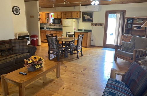 Montier Cabin | Beautiful, secluded cabin in the hills of the Ozarks.