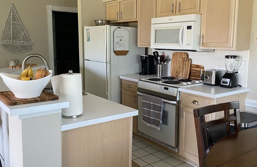 Calabash Condo | Beautiful Second Floor 2-Bedroom Two-Bath Condo With Water and Golf Views