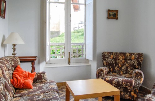 Penamellera Baja House | Beautiful, simple and cozy cottage in Narganes, Asturias. From here you have a breathtaking view of