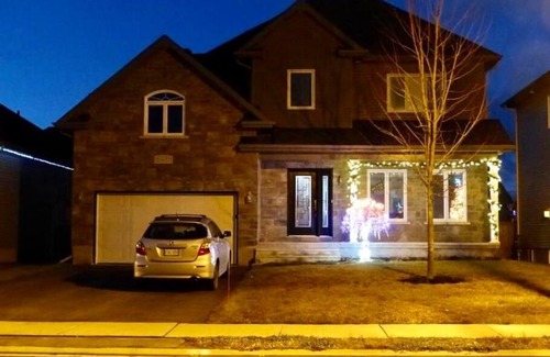 Rockland Apartment | Beautiful single House in Rockland,ON