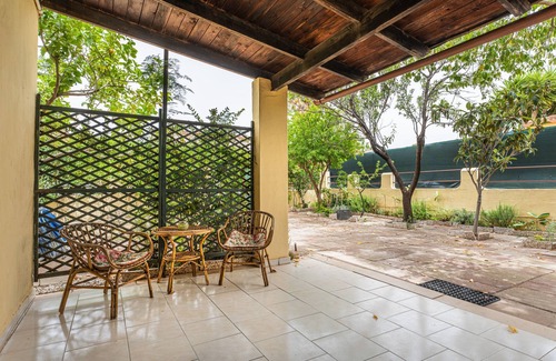 Capitana House | Beautiful Small Villa with Garden, Terrace & Wi-Fi; Parking Available