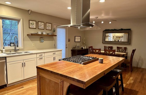Bayshore - Klatt House | Beautiful South Anchorage Home