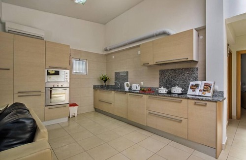 Santa Eulalia Villa | Beautiful, Spacious 6 Bedroom Villa Santa, Centrally Located In Albufeira