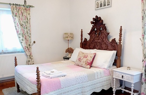 Macao Apartment | Beautiful, spacious apartment with view- 5 minutes drive to Cardigos river beach