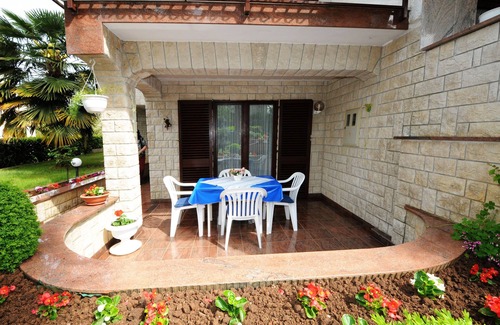 Spadici Apartment | Beautiful spacious apartment (No. 5) with 2 bedrooms 300m from the beach