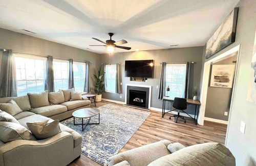 Wilmington House | Beautiful, Spacious, Hidden Gem In Heart of ILM