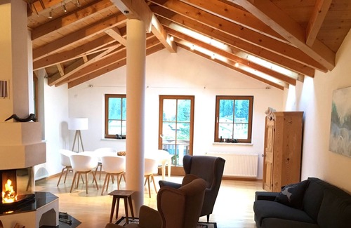 Feichten Ski Chalet | Beautiful, spacious house in the idyllic Kaunertal with fireplace / garage / WiFi - wif