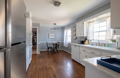 Tulsa House | Beautiful Spacious Home- Near the Expo, TU, gathering Place, Fair park