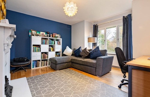 Westport House | Beautiful, spacious, modern detached house (Sleeps 8) on the edge of Westport.