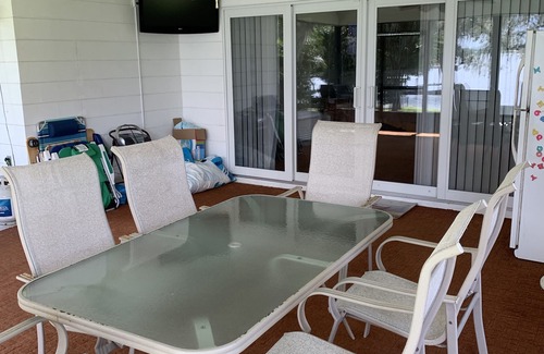 Sylvan Shores House | Beautiful Spacious Lakefront home