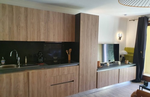 La Salle-les-Alpes Apartment | Beautiful studio at the foot of the slopes for 4-5 people