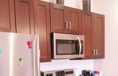 Riverside Apartment | Beautiful Studio Apt#1 heart of Riverside Square.