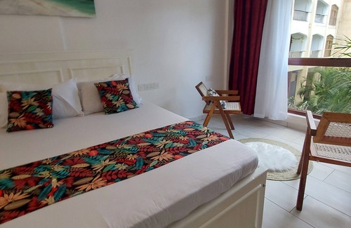 Diani Beach Apartment | Beautiful studio apartment on a beach front property and has 2 pools.