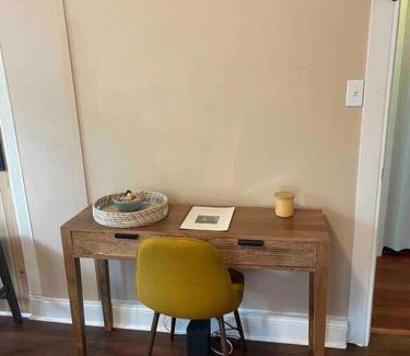 New Haven Apartment | Beautiful Studio Apartment in Historic House
