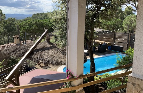 Begur Apartment | Beautiful studio/apartment with air conditioning and use of pool.