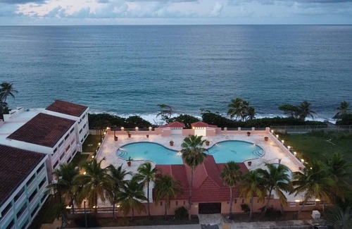 Isabela Villa | Beautiful Studio in front of the Beach with Pool!