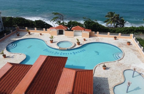 Isabela Villa | Beautiful Studio in front of the Beach with Pool!
