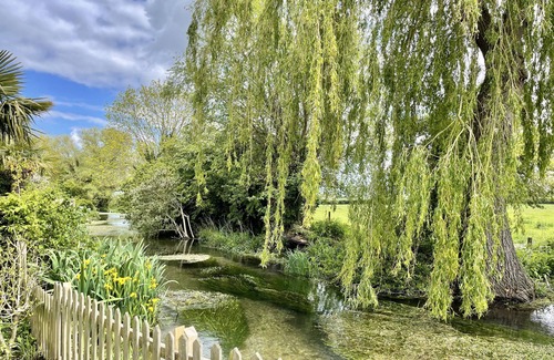 Littlebourne Apartment | Beautiful studio style lodge, located in the Kent countryside