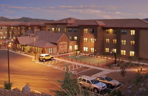 Prescott Apartment | Beautiful studio unit at resort, sleeps 4